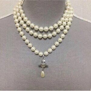 Vivienne Westwood necklace triple Fake pearl drop silver White with drawstring